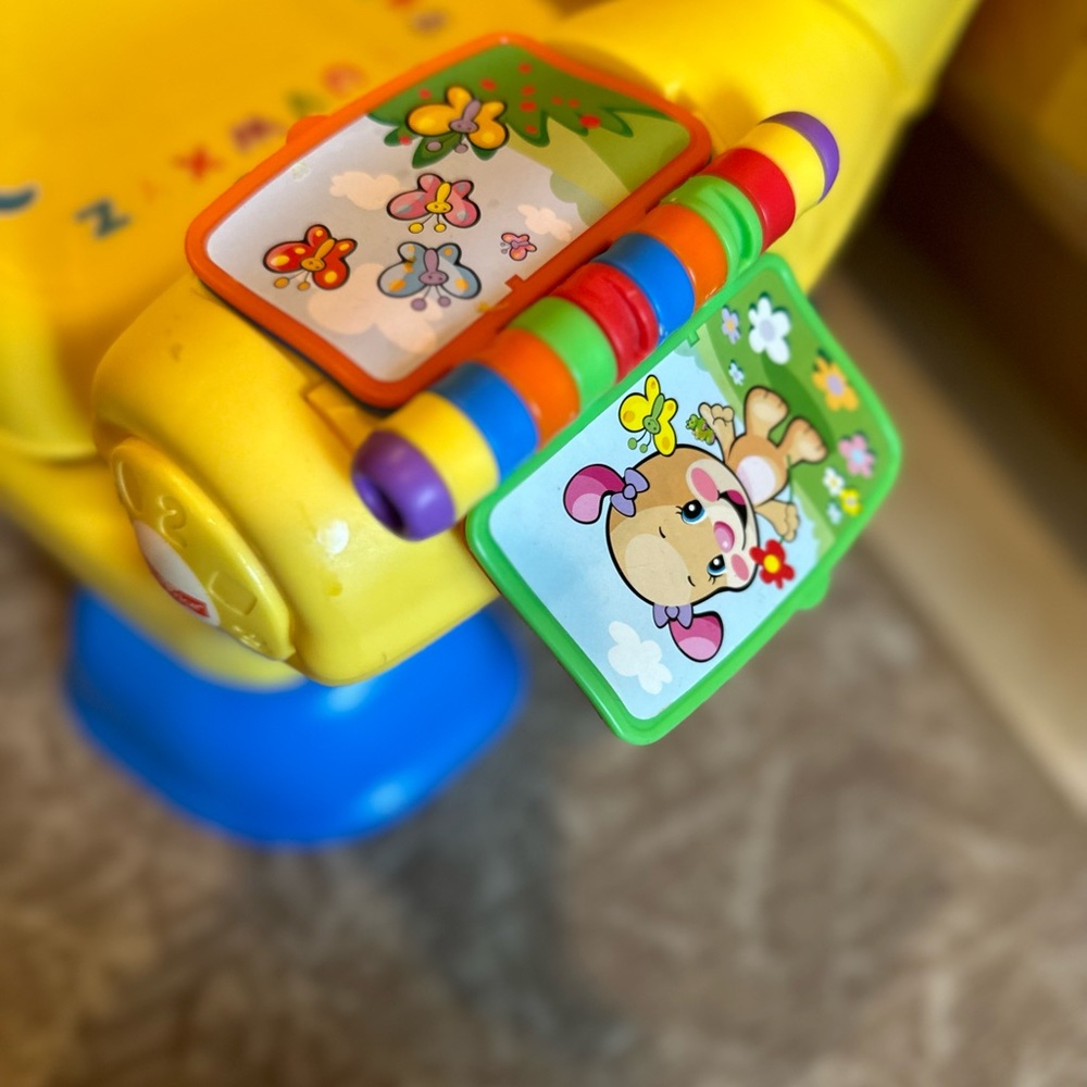 Fisher-Price Laugh & Learn Smart Stages Chair Yellow Smiley Face Baby Ch… - Picture 5 of 10